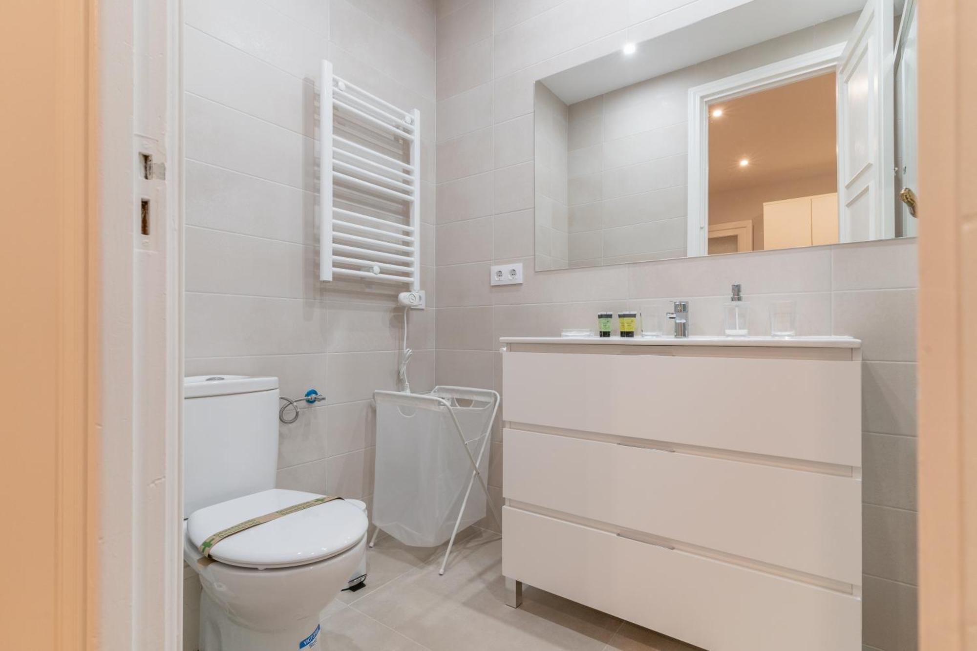 Spacious Central-3Bedrooms 3Bathrooms-Sol Madrid Bagian luar foto